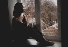 Depresia postpartum: Poate fi evitată? Cum ameliorăm simptomele? depresie postpartum